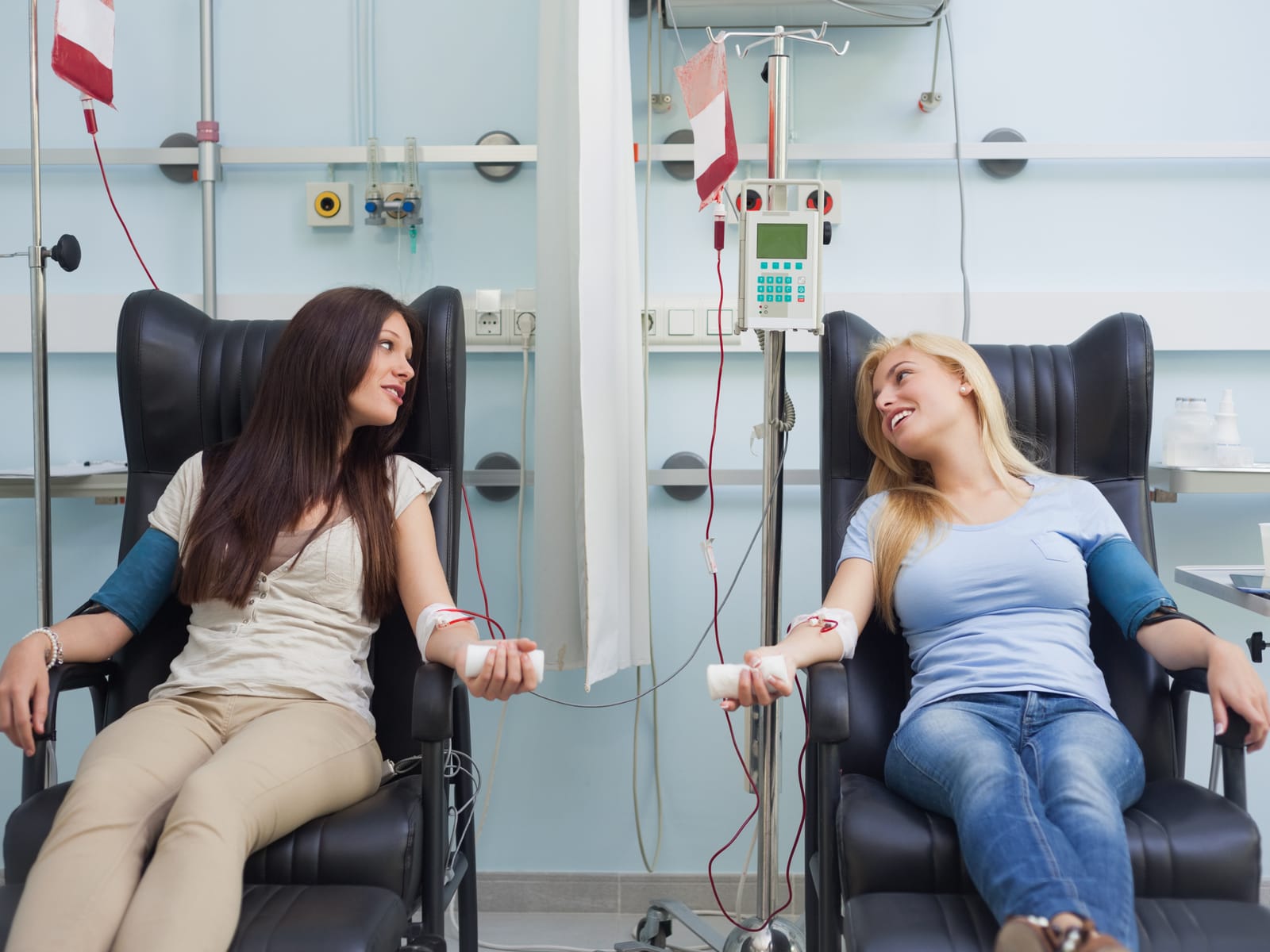 Terapia IV y bienestar en Reviví MedSpa